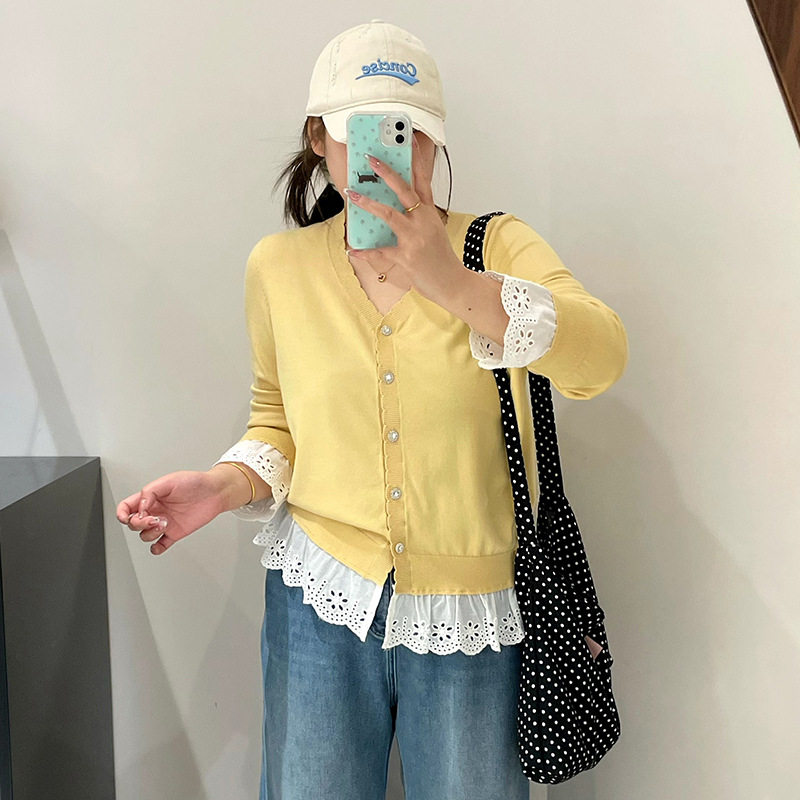 大码女装拼接蕾丝花边圆领上衣2025秋款胖mm宽松v领针织衫女