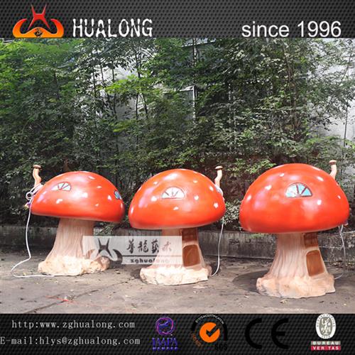 景区草坪植物摆件玻璃钢蘑菇雕塑公园草地卡通蘑菇造型