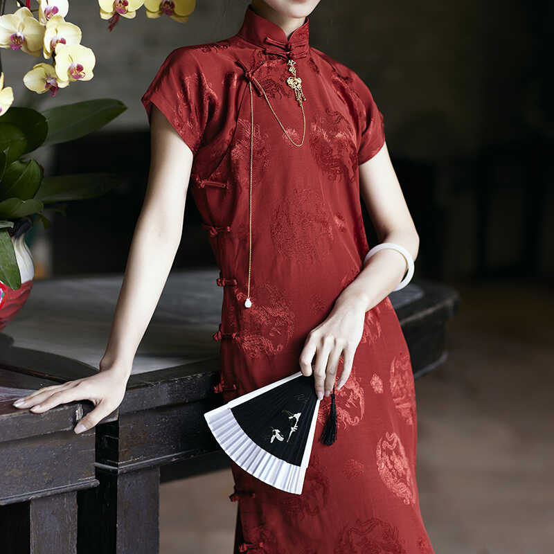 延绪红色古法旗袍敬酒服一片式小个子新娘中式婚礼订婚礼服连衣裙