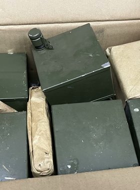 60年代公发老货苏联T62坦车机油壶苏军润滑油壶俄军铁皮金属油壶