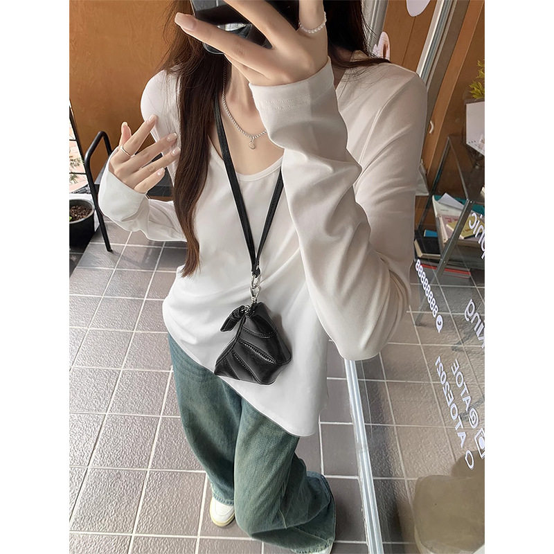 大码女装秋季纯棉显瘦打底衫胖mm遮肚上衣藏肉宽松U领正肩长袖t恤