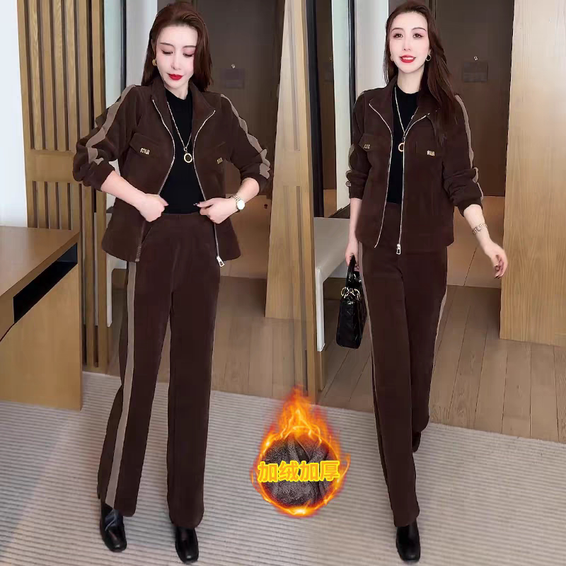 妈妈冬装加绒运动服套装女2025新款中年妇女时尚阔腿裤休闲两件套