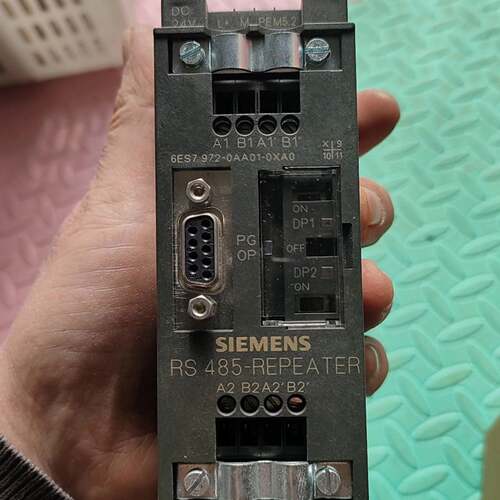 可维修6ES7 972-0AA01-0XA0，西门子中继。实物拍
