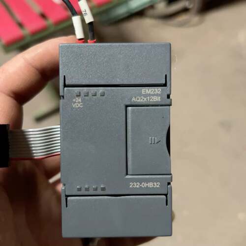 可维修正品S7-200西门子 EM232CN 99新 可装柜冲