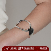 SOFT ROOM泉眼哑光银开口手镯臂环高级小众原创设计极简宽面手环