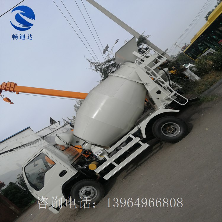 小型自上料混凝土搅拌运输一体车