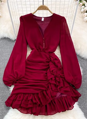 V-neck ruffle hem waist bag hip skirtV领荷叶边收腰包臀连衣裙