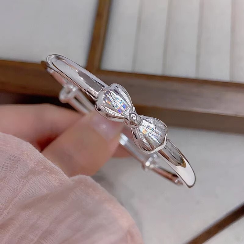 足银9999蝴蝶结甜美宝宝手镯
