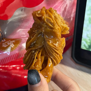 冰糖蜜麻叶蜜翻花套环酥芝麻条千层酥糖耳朵和果子传统老式糕点