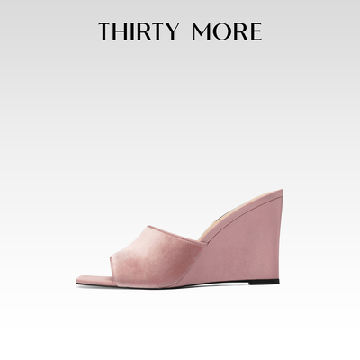 【新派极简】Thirty More时尚坡跟凉拖女2026夏季新款外穿一字拖