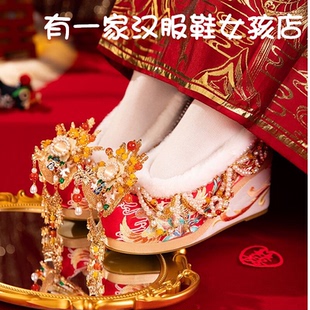 冬季新款加绒秀禾婚鞋红色汉服婚鞋中式绣花棉鞋新娘敬酒鞋过轿鞋