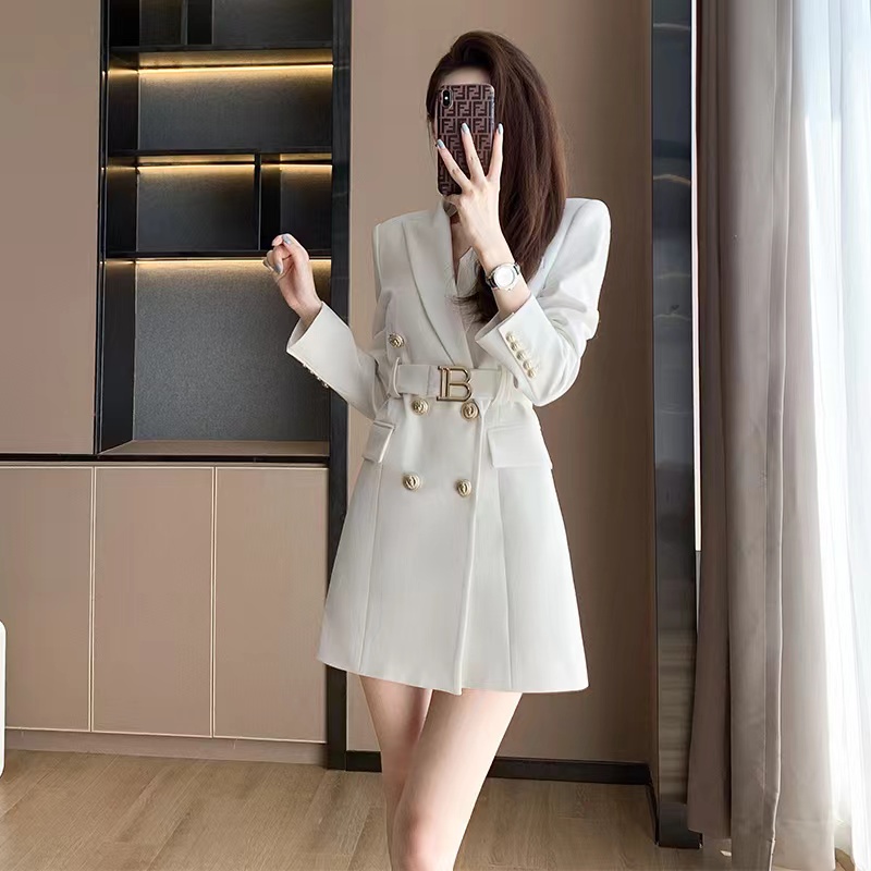 高级感西装连衣裙女2025春秋新款气质西服外套职业套装赫本风裙子