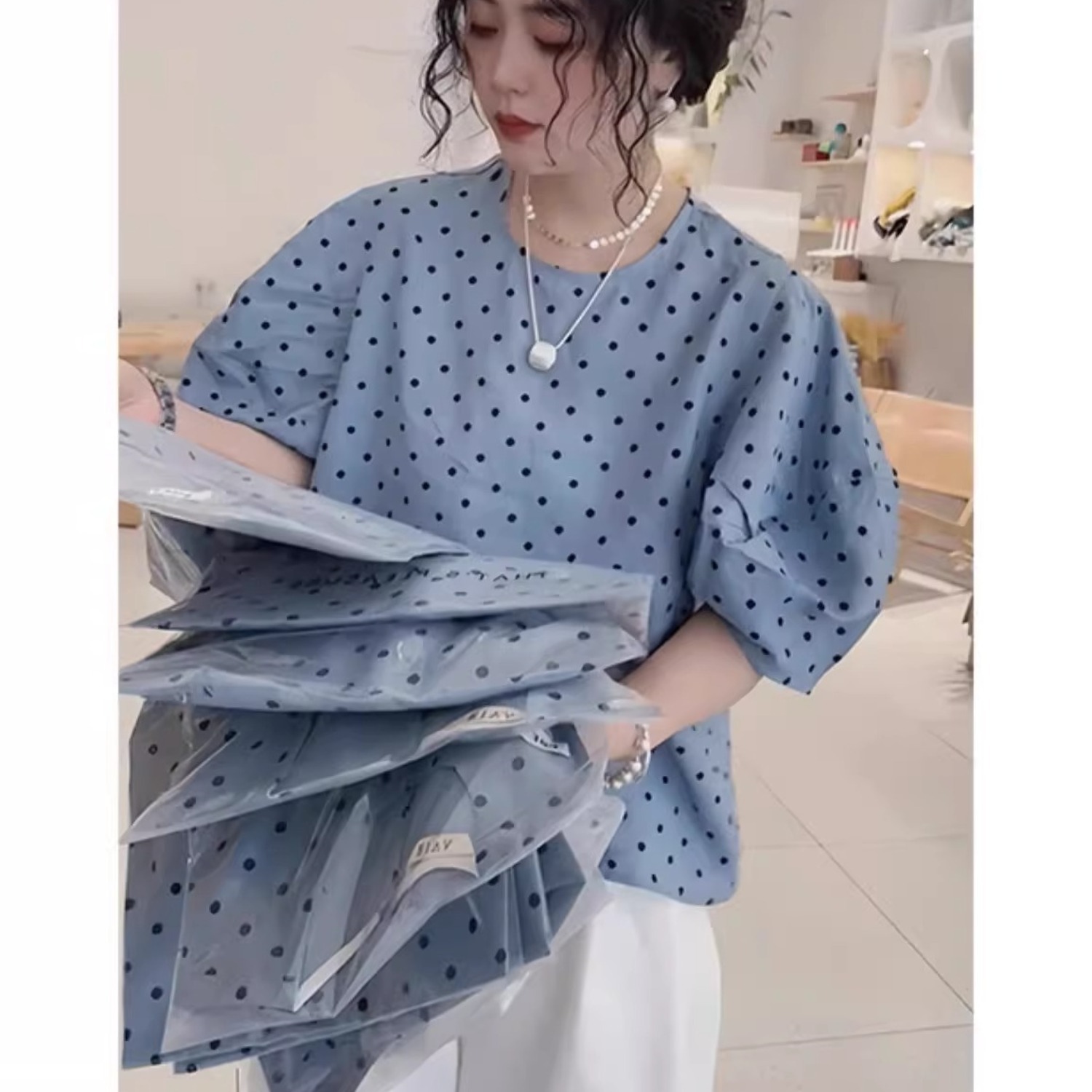 时尚洋气波点泡泡袖衬衫夏季时髦高端气质显瘦雪纺衬衣甜美上衣女