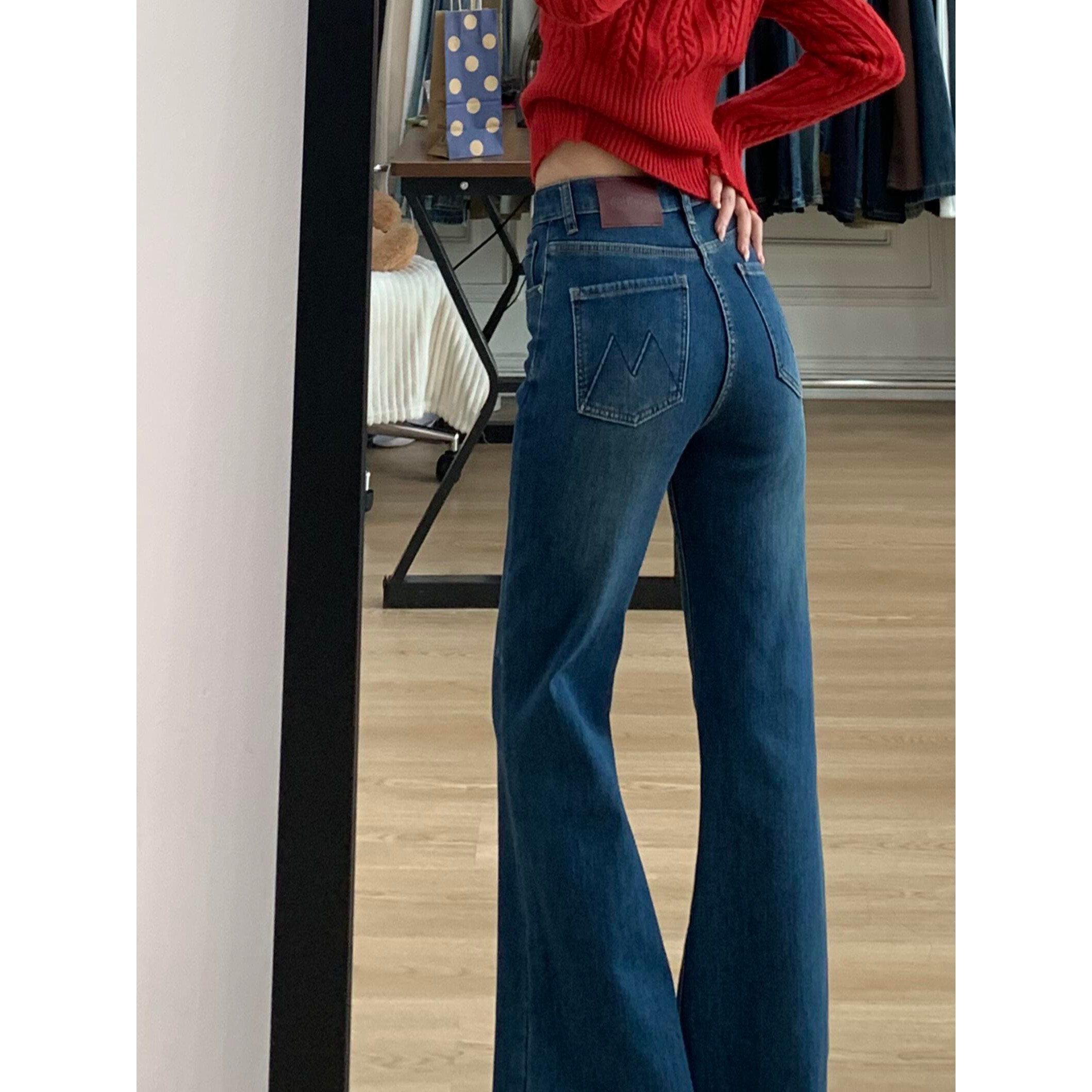 复古深蓝色高腰不贴腿微喇叭牛仔裤女2025秋季新款直筒喇叭拖地裤