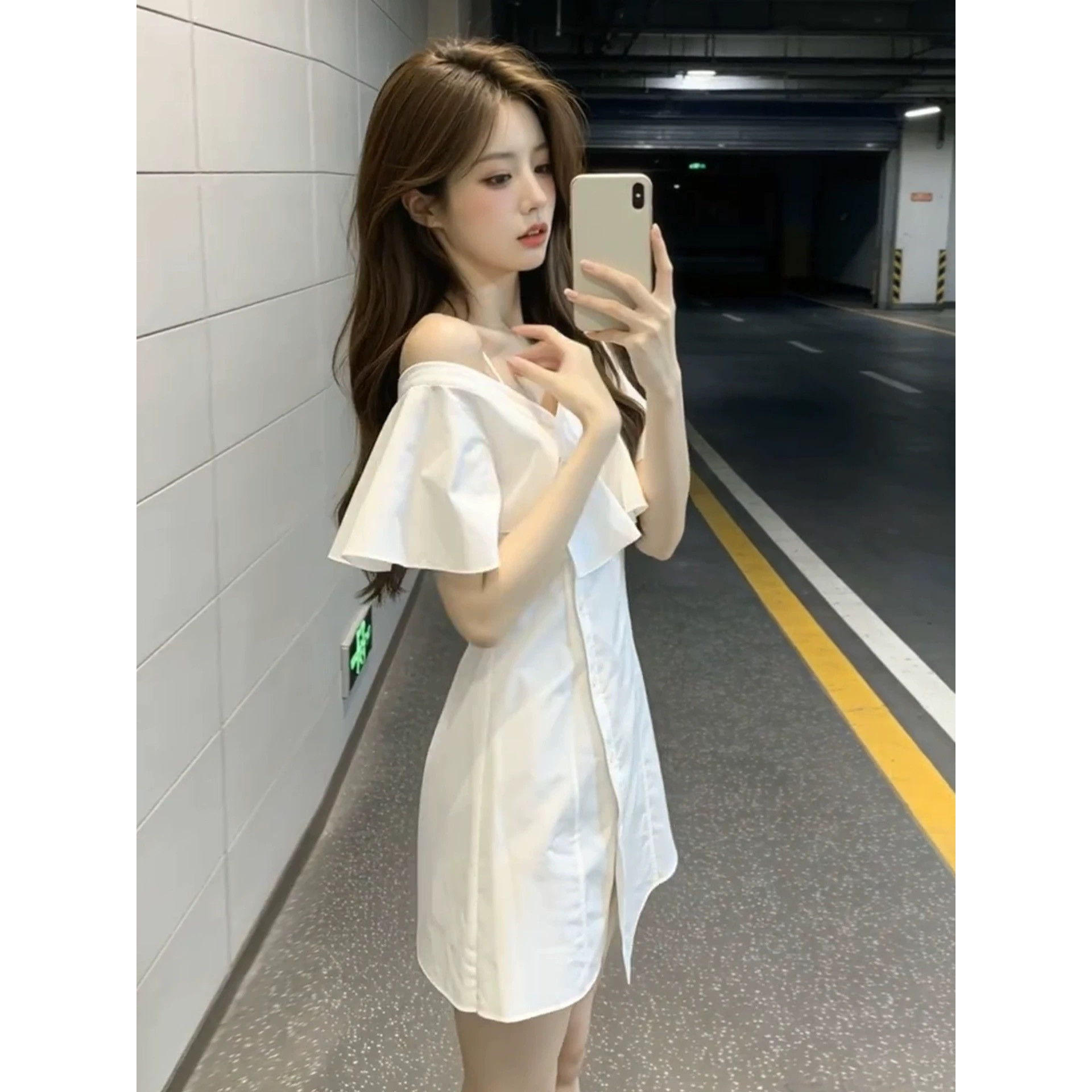 夏季新款小众别致露肩设计感连衣裙女韩版时尚百搭衬衫裙气质短裙