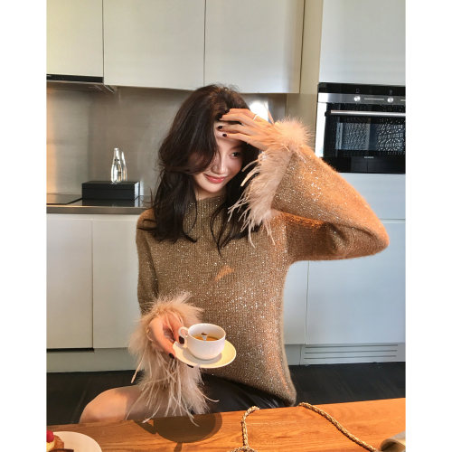 龍喜儿 设计感羊毛混纺针织衫女拼接鸵鸟毛袖宽松显瘦毛衣V581