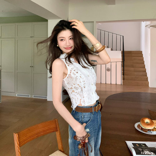 龍喜儿 法式蕾丝镂空v领背心女夏设计感无袖刺绣花边马甲上衣J130
