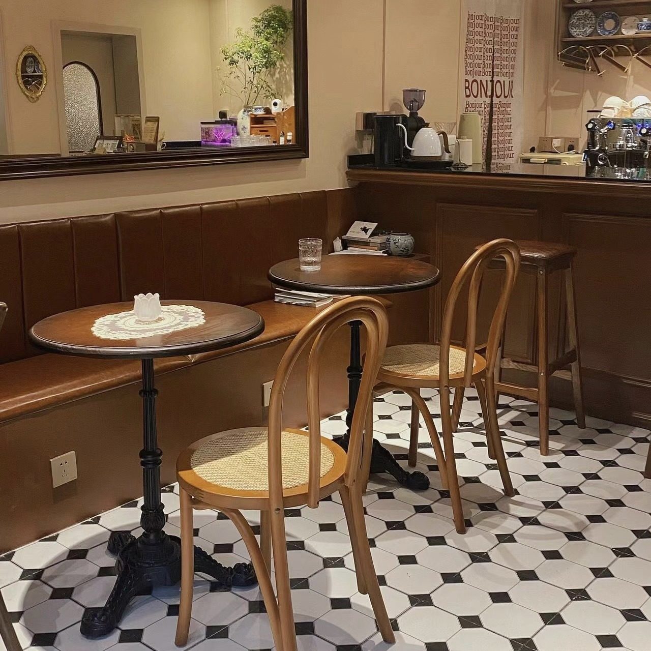 中古商用咖啡桌和椅子组合甜品烘焙咖啡店桌子美式复古咖啡厅桌椅