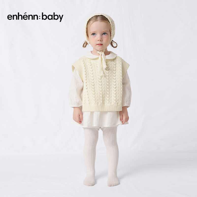 YY2501073挑孔针织坎肩