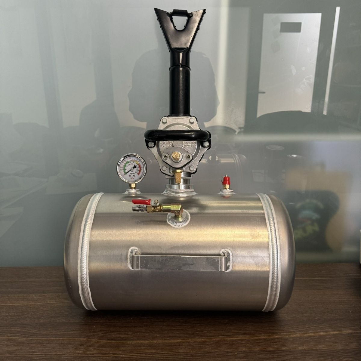 轮胎爆充器铝合金大车轮胎真空胎轮胎充气筒轮胎充气器轮胎充气筒