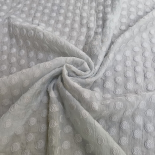 绿色圆点绣花雪纺纱布料 夏季薄款连衣裙衬衫时装轻透面料