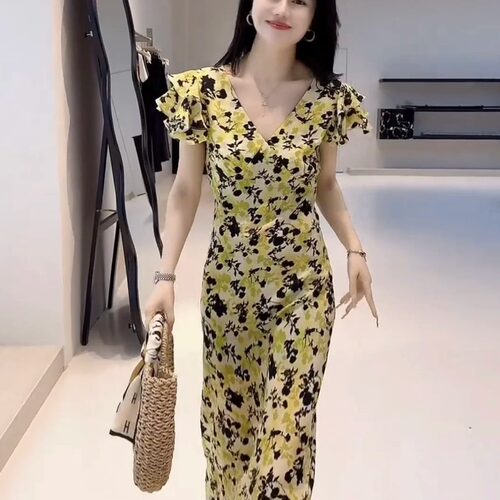 夏季法式V领碎花显瘦A字连衣裙女