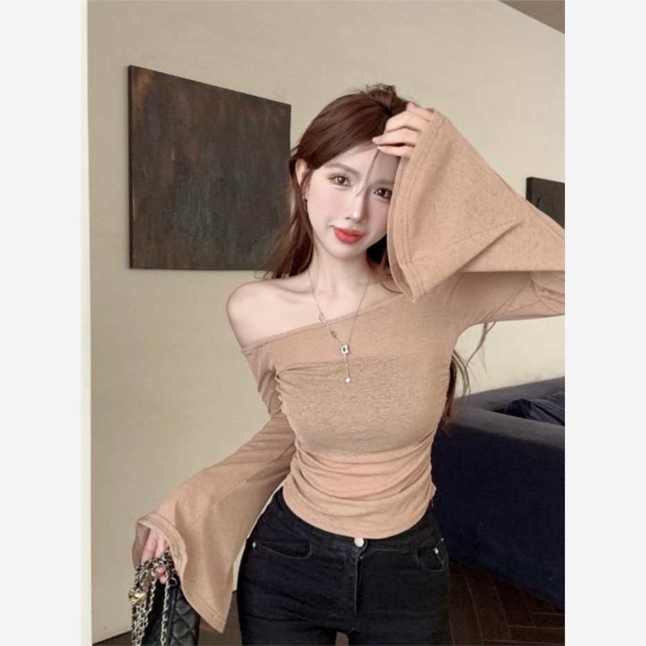 早秋辣妹一字肩大喇叭袖冰丝防晒针织衫女露锁骨薄款长袖T恤上衣