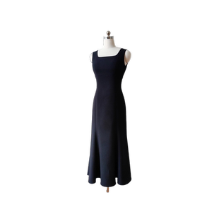 E系列定制—古典浪漫—爱的绽放—衣橱挚爱长款鱼尾小黑裙2301110