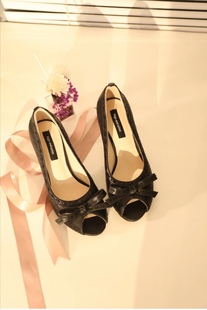 优雅之选8㎝黑色鱼嘴鞋蝴蝶结高跟鞋高跟凉鞋邂逅精致时刻