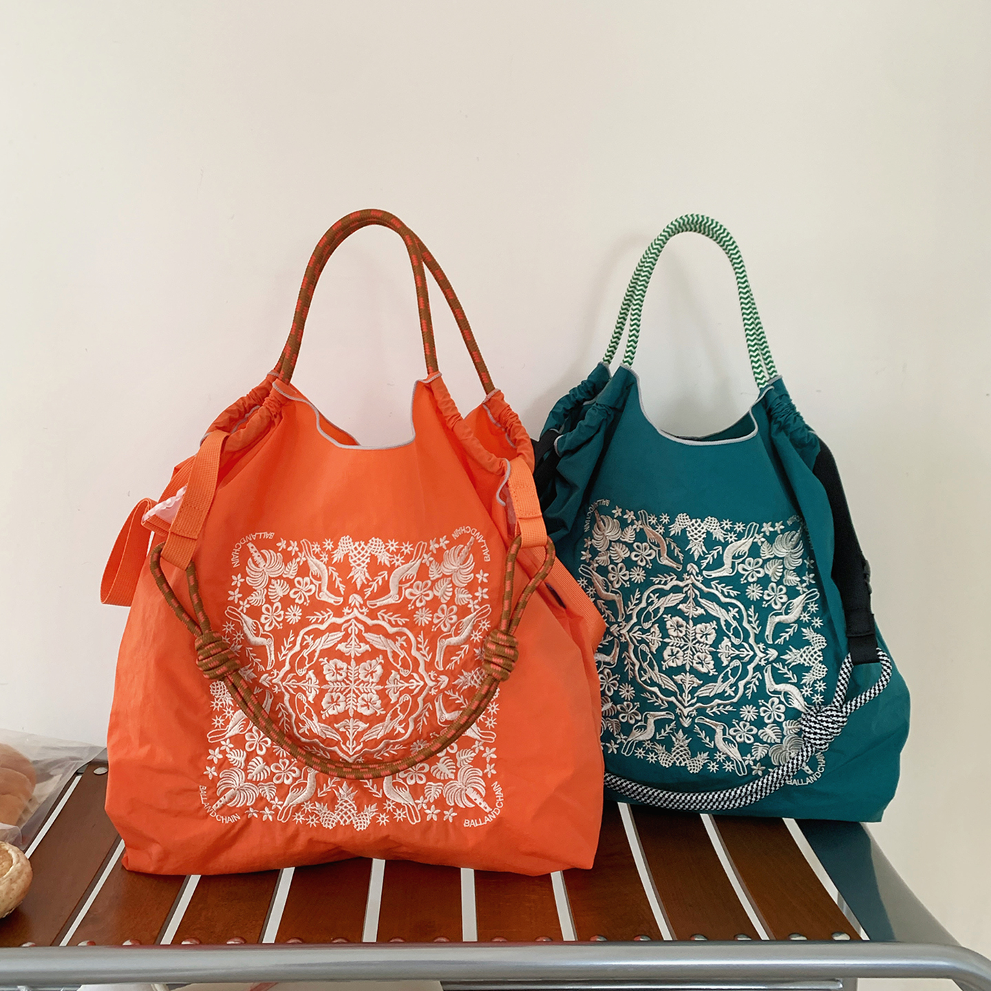 日系新款刺绣购物袋腰果大容量