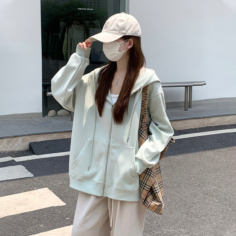 薄荷绿色卫衣外套女春秋款2026新款早秋穿搭连帽开衫宽松休闲上衣