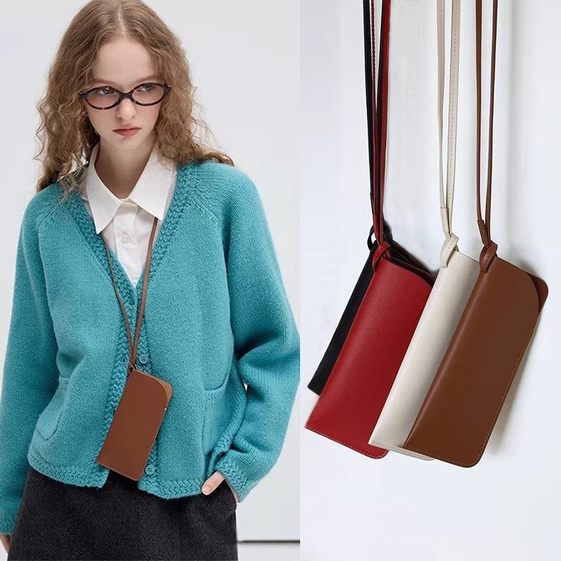 金金兔挂脖挂绳眼镜盒便捷式挂脖包挂手腕旅行墨镜眼镜手机存放袋