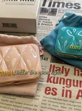 现货！miu～化妆镜 翻盖便携化妆镜翻盖便携小镜子 非常有质感