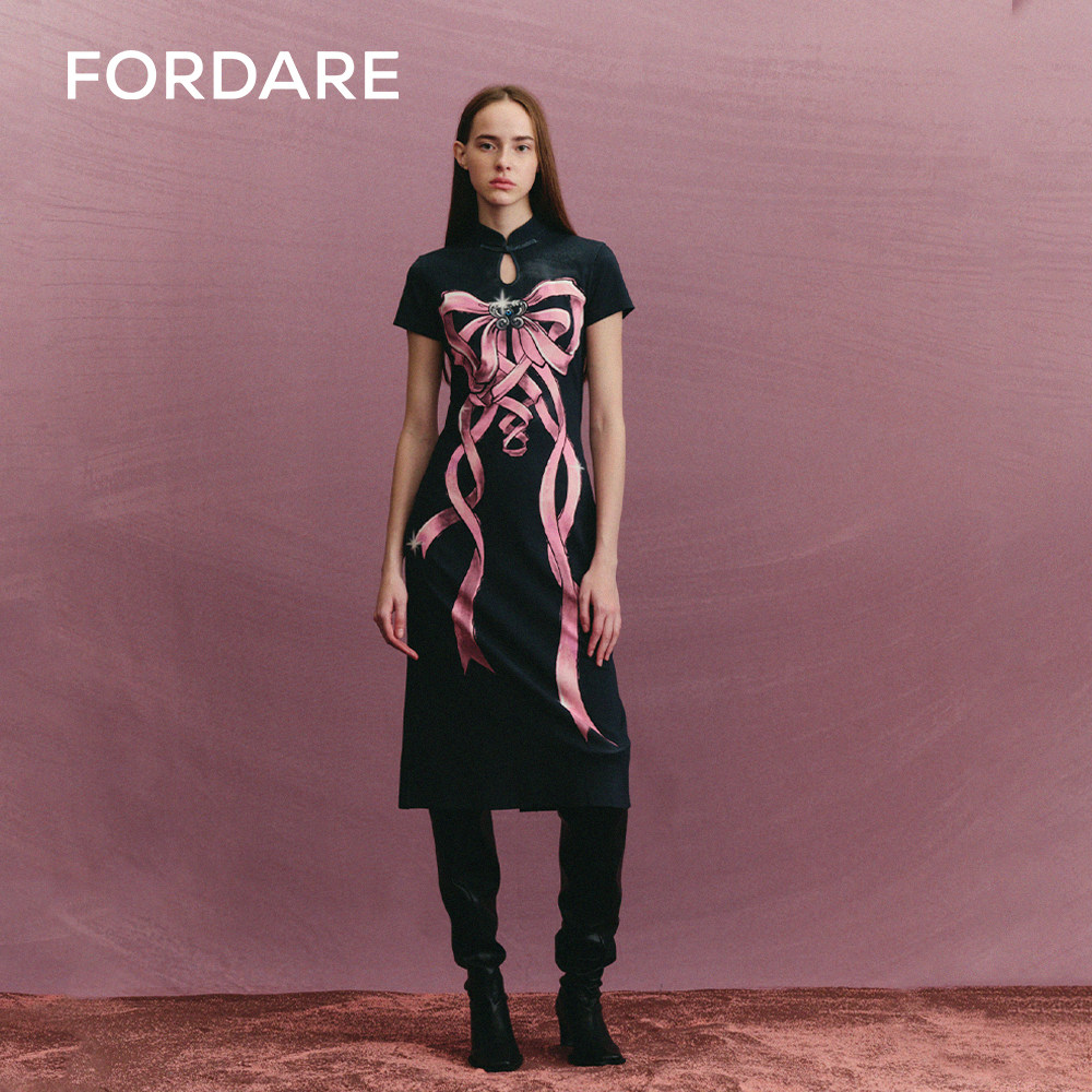 FORDARE/福蝶24秋冬蝴蝶结丝带旗袍领针织连衣裙