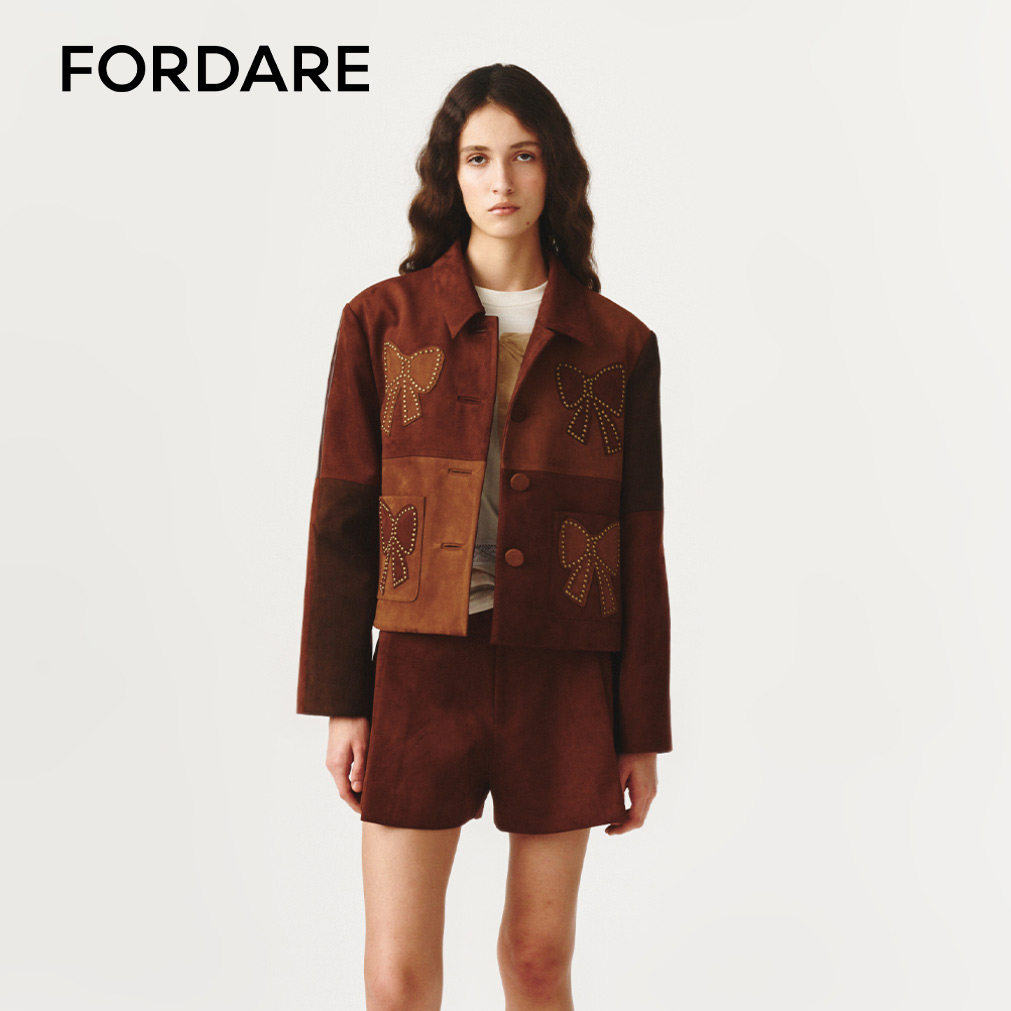 FORDARE/福蝶26早春蝴蝶结烫钉环保皮草夹克短裤套装
