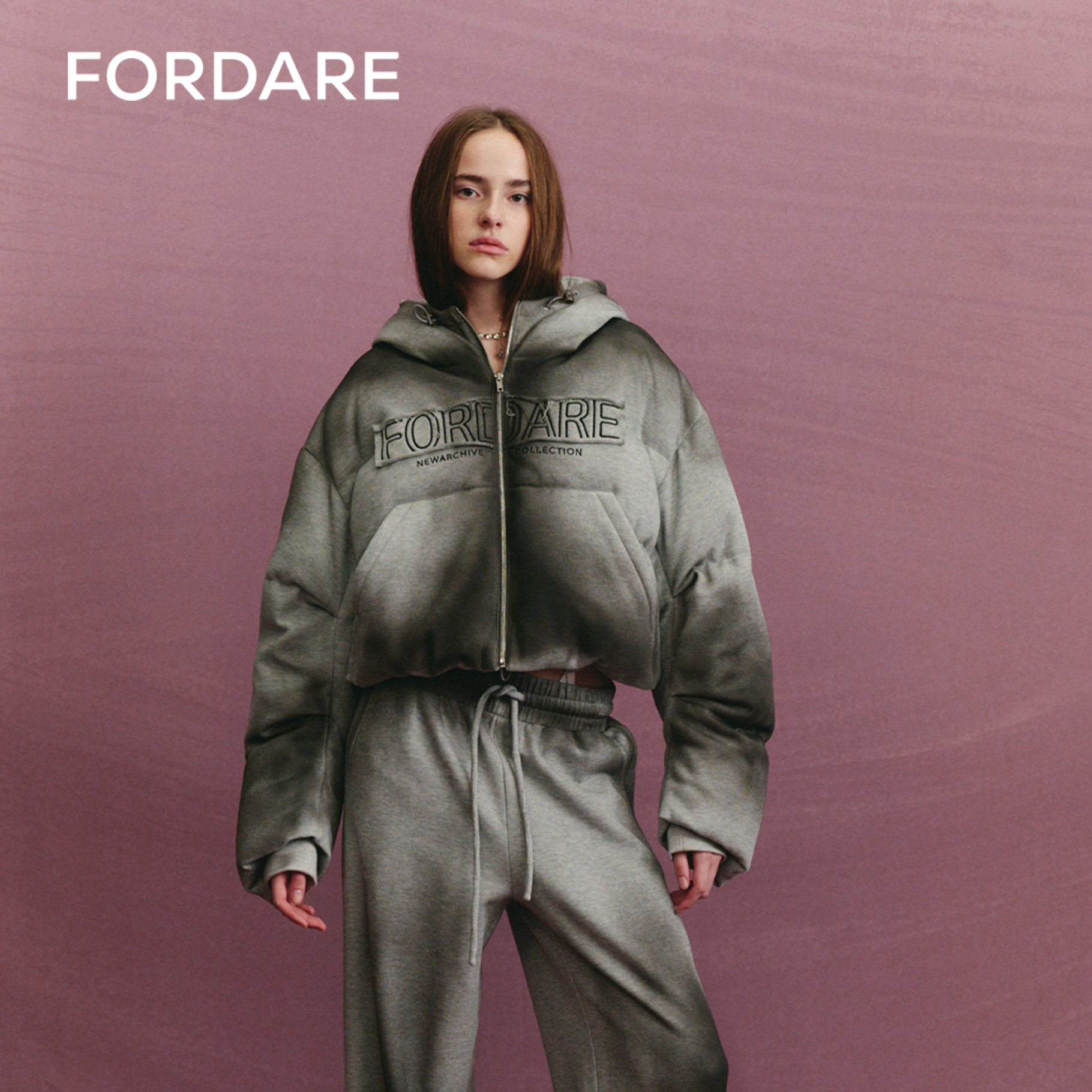 喷色羽绒服FORDARE摩登街头