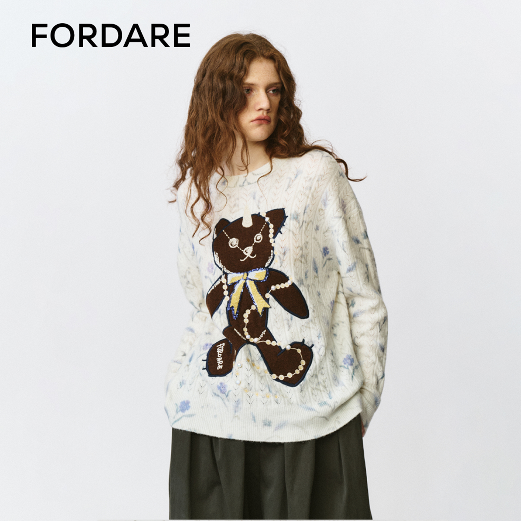 FORDARE/福蝶25秋冬碎花底珍珠小熊马海毛套头衫
