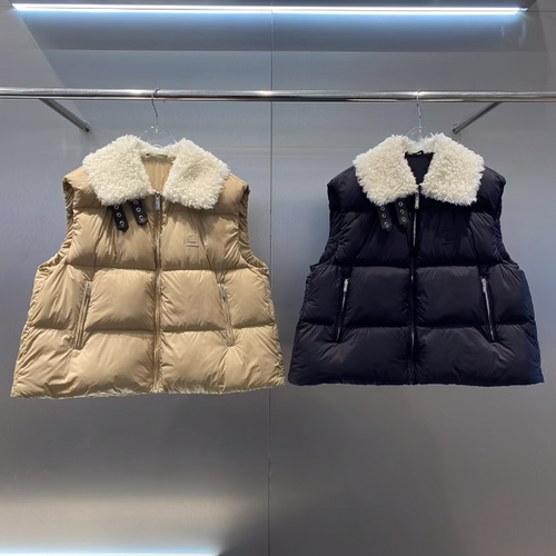 现货商场同款2025冬季新款宽松毛绒翻领无袖羽绒马甲外套 3J4K103