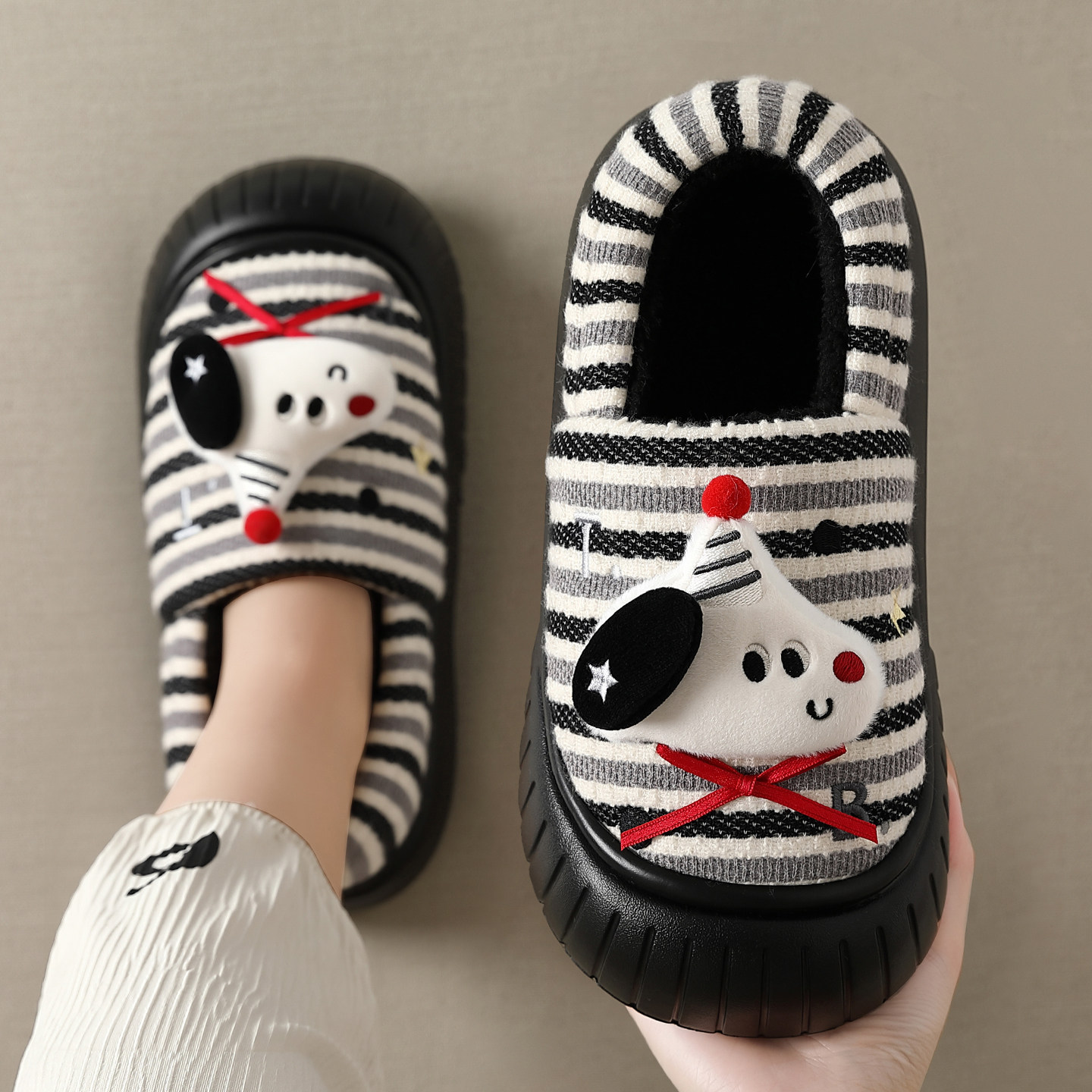 儿童棉拖鞋男童冬季2026新款包跟室内家居可爱毛绒保暖亲子鞋女孩