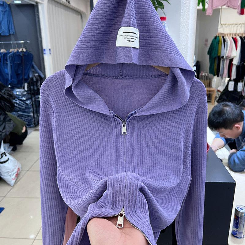 连帽冰丝针织开衫女2024年夏季短款上衣配高腰裤v领防晒罩衫外套