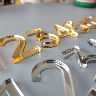 亚克力字母贴 数字号码牌 家用酒店房间包厢立体入户门牌号带背胶