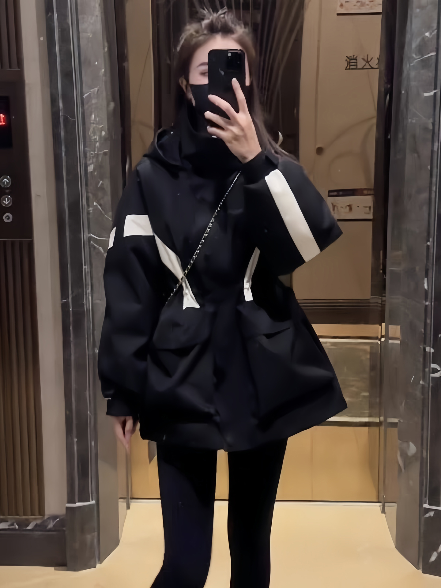 欧货连帽冲锋衣女2025春秋季新款穿搭撞色中长款收腰显瘦工装风衣