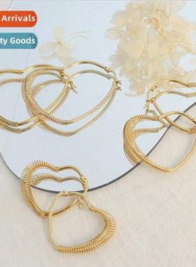 Europe French ins retro spring peach heart earrings tanium s