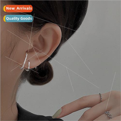 Double Layered ne C Stud Earrings One Pierced Earrings