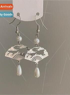 Skeletonized fan water drop pearl ear hook new Chinese earri