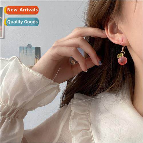 2022 fall winter new French peach earrings sweet Japan femal