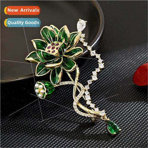 Elegant delicate lotus flower brooch elegant versatile anti-