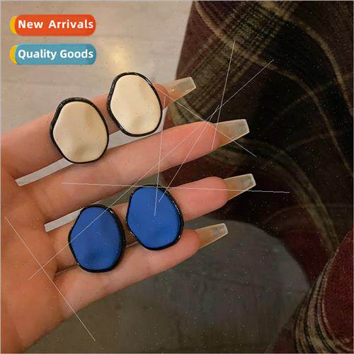 2022 fall new minimalist irregular geometric earrings female