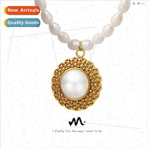French retro fashion elegant necklace tanium steel gold plat