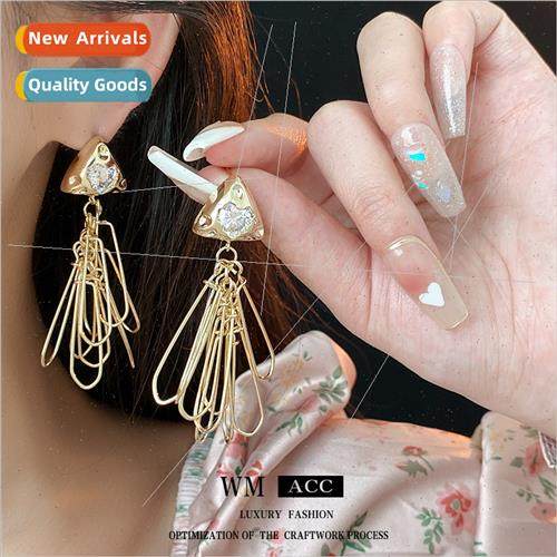 lver needle metal triangle tassel earrings metal earrings Eu